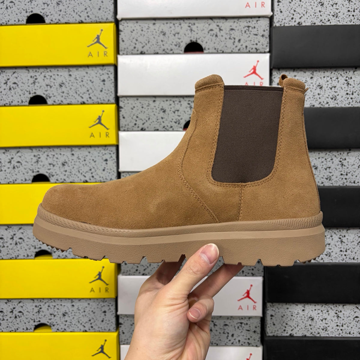 UGG Chestnut Chelsea Ankle Boots with Lug Sole