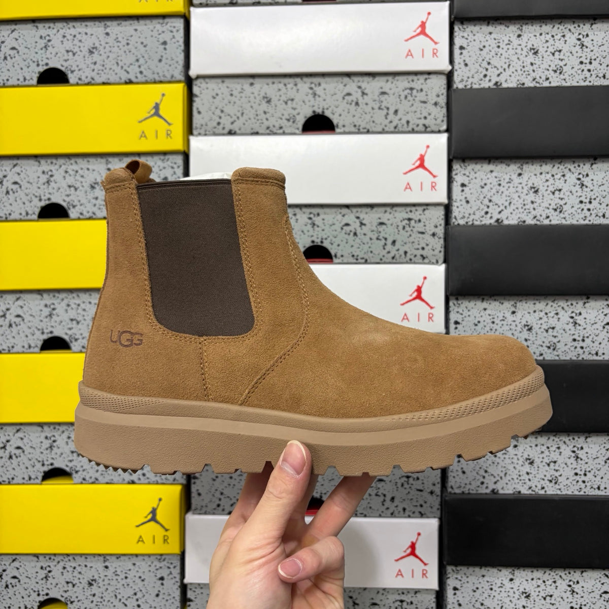 UGG Chestnut Chelsea Ankle Boots with Lug Sole