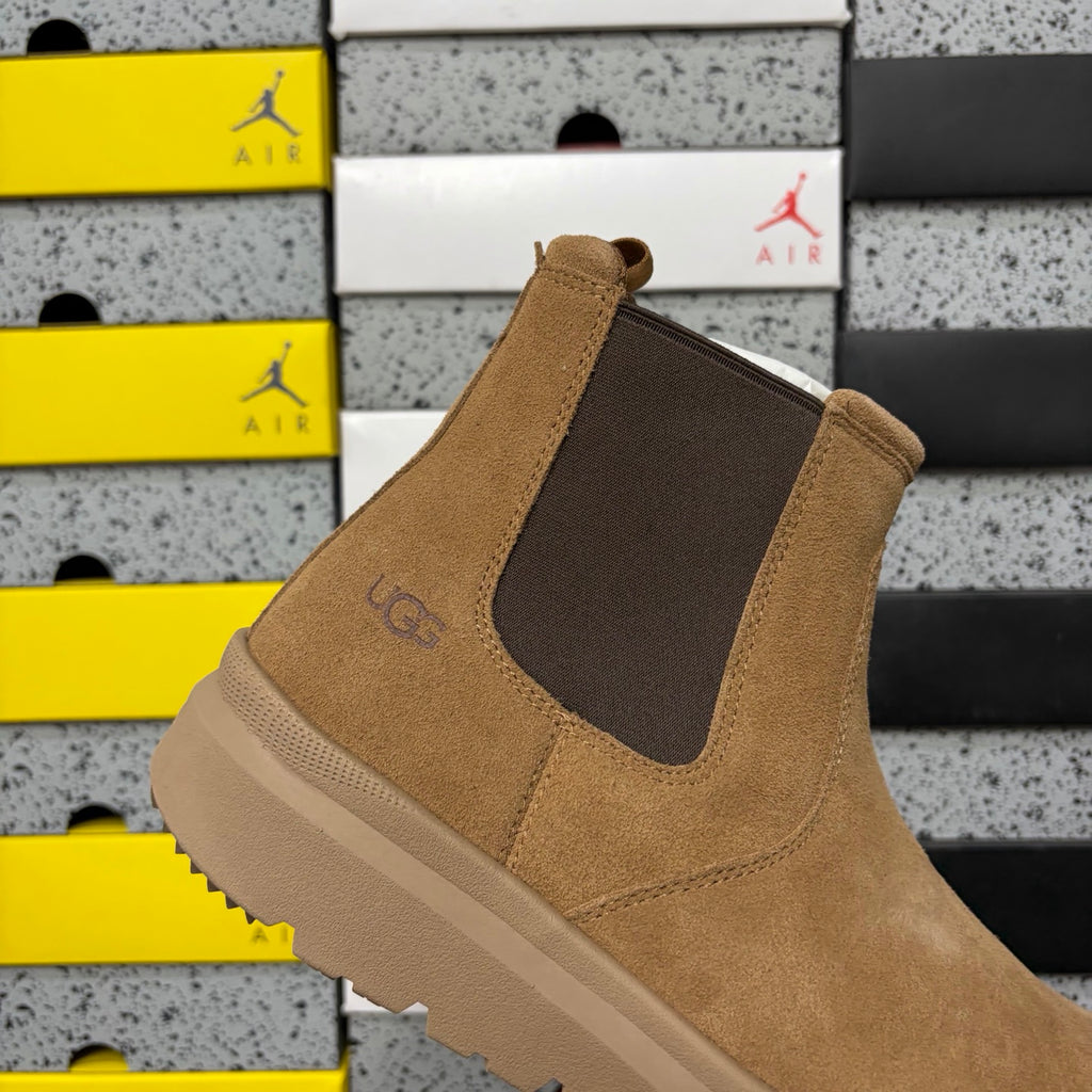 UGG Chestnut Chelsea Ankle Boots with Lug Sole